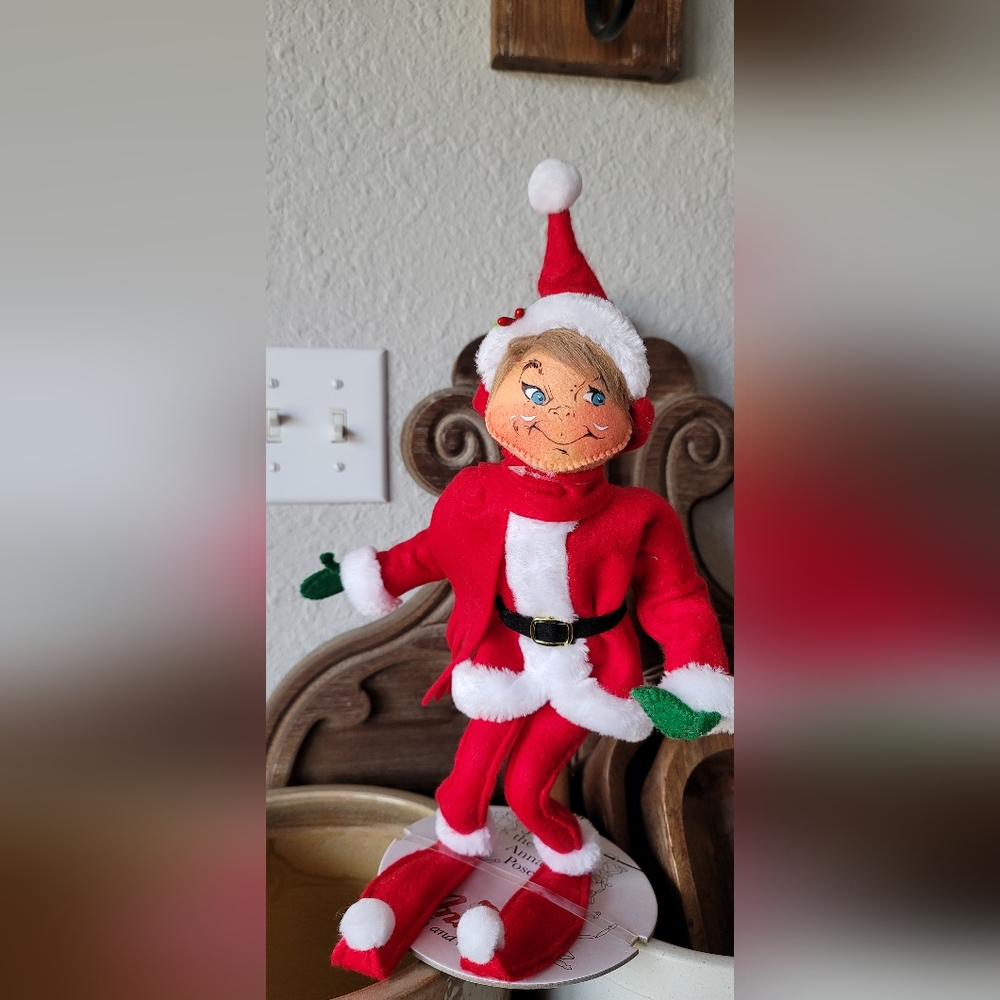 Annalee 14 inch Very Merry Red Wood Elf